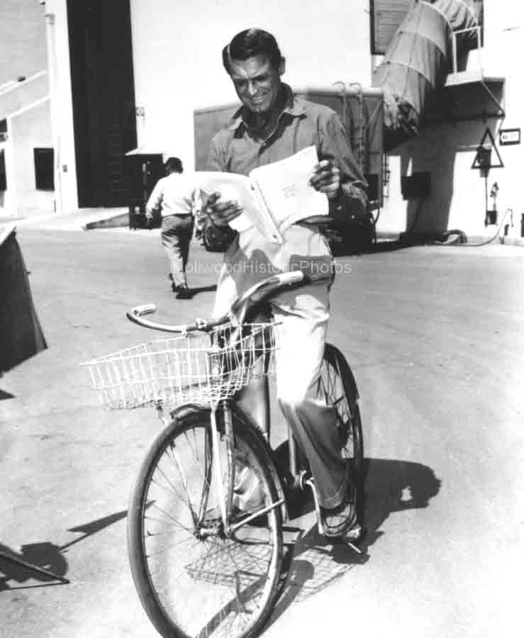Cary Grant 1955.jpg